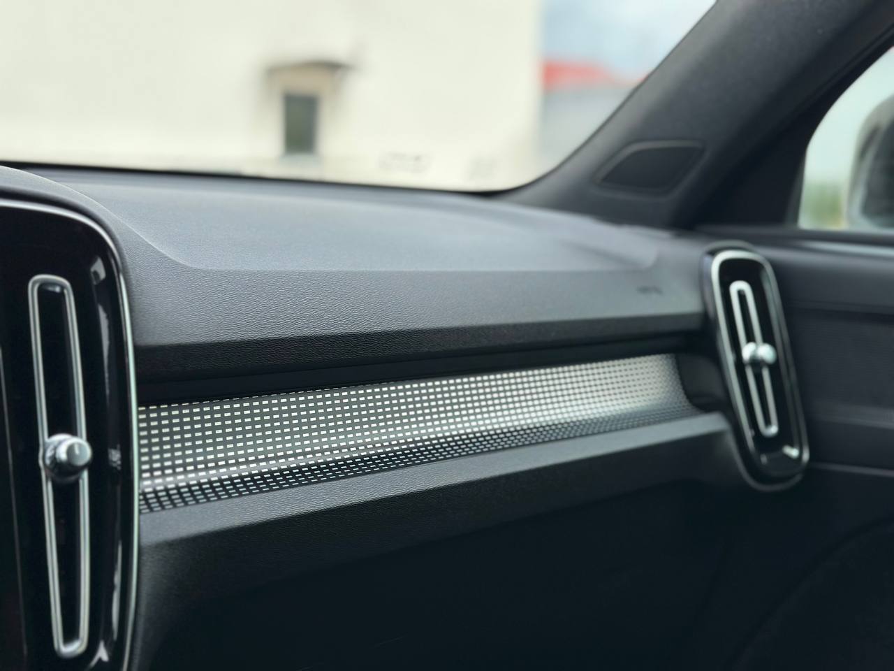 2019 VOLVO XC40 T5 R-DESIGN