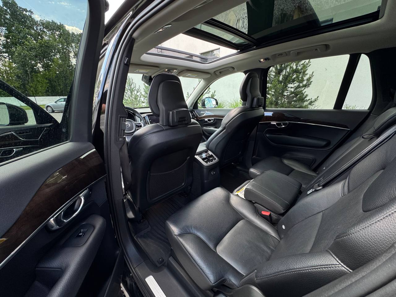 2016 Volvo XC90 T8 Plug-in hybrid