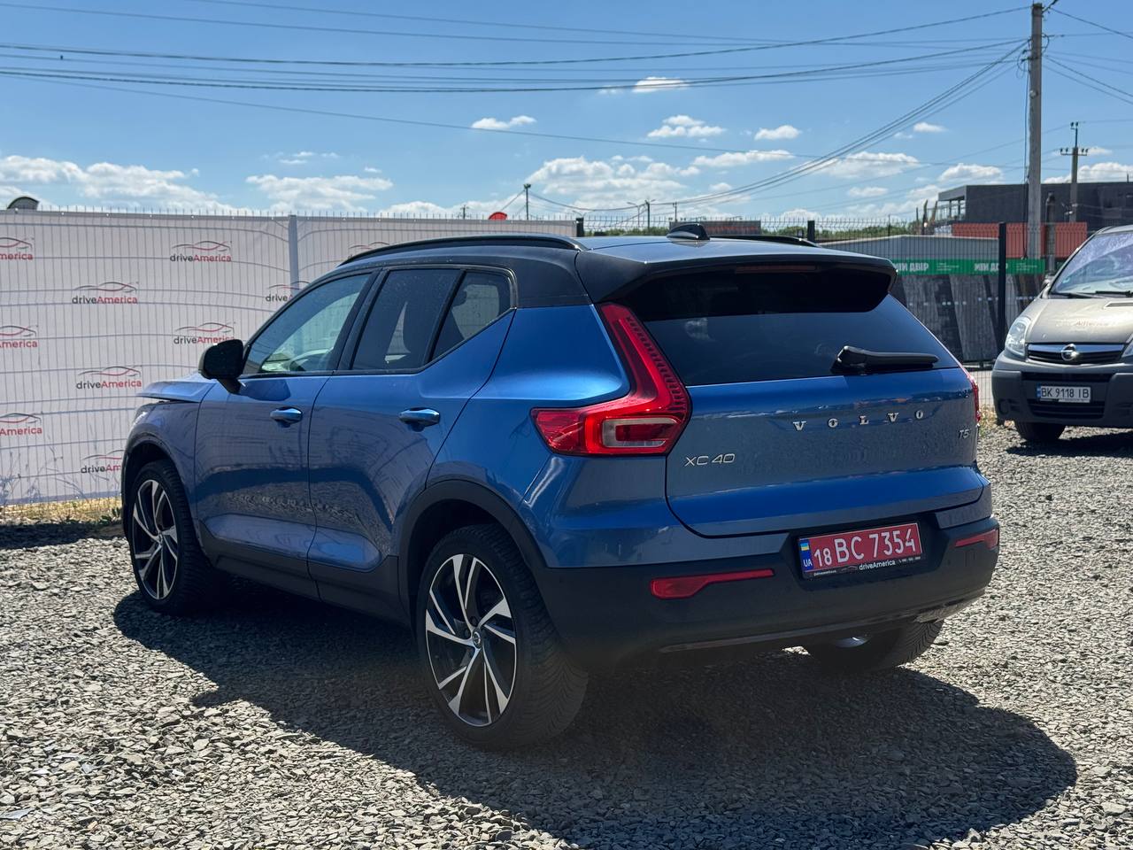 2021 VOLVO XC40 T5 R-DESIGN