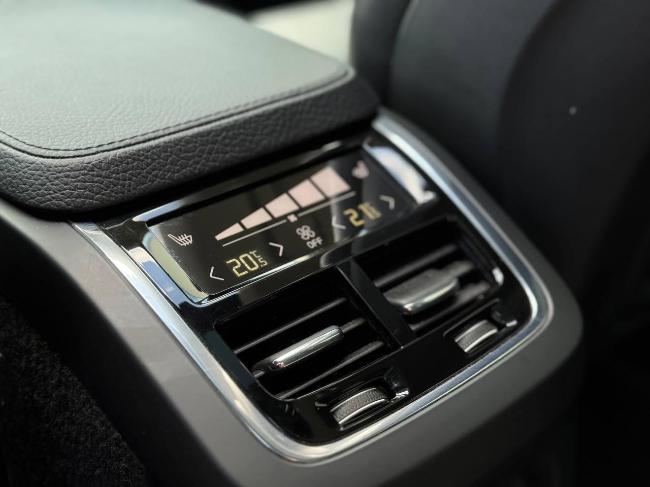 2016 Volvo XC90 T8 Plug-in hybrid