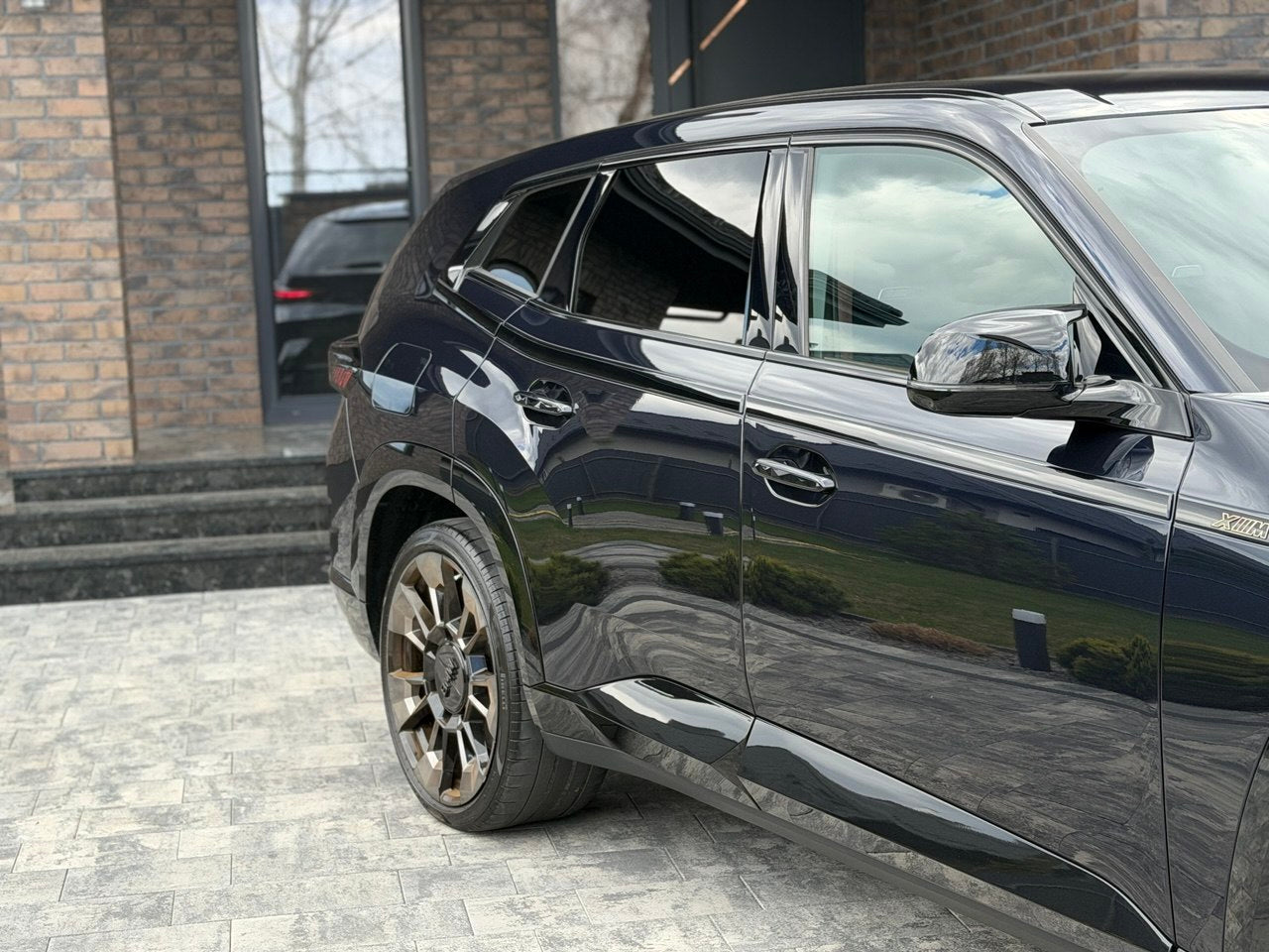 2023 BMW XM