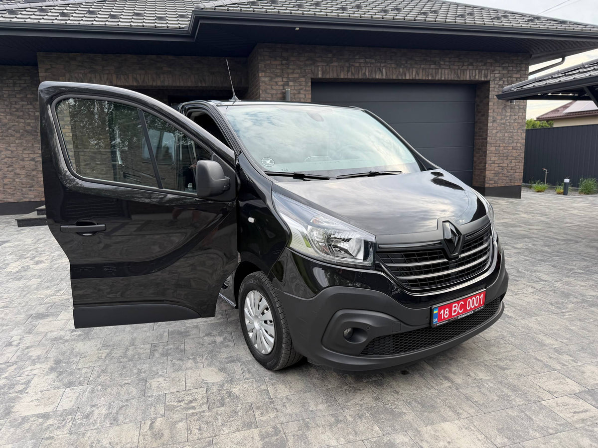 RENAULT TRAFIC