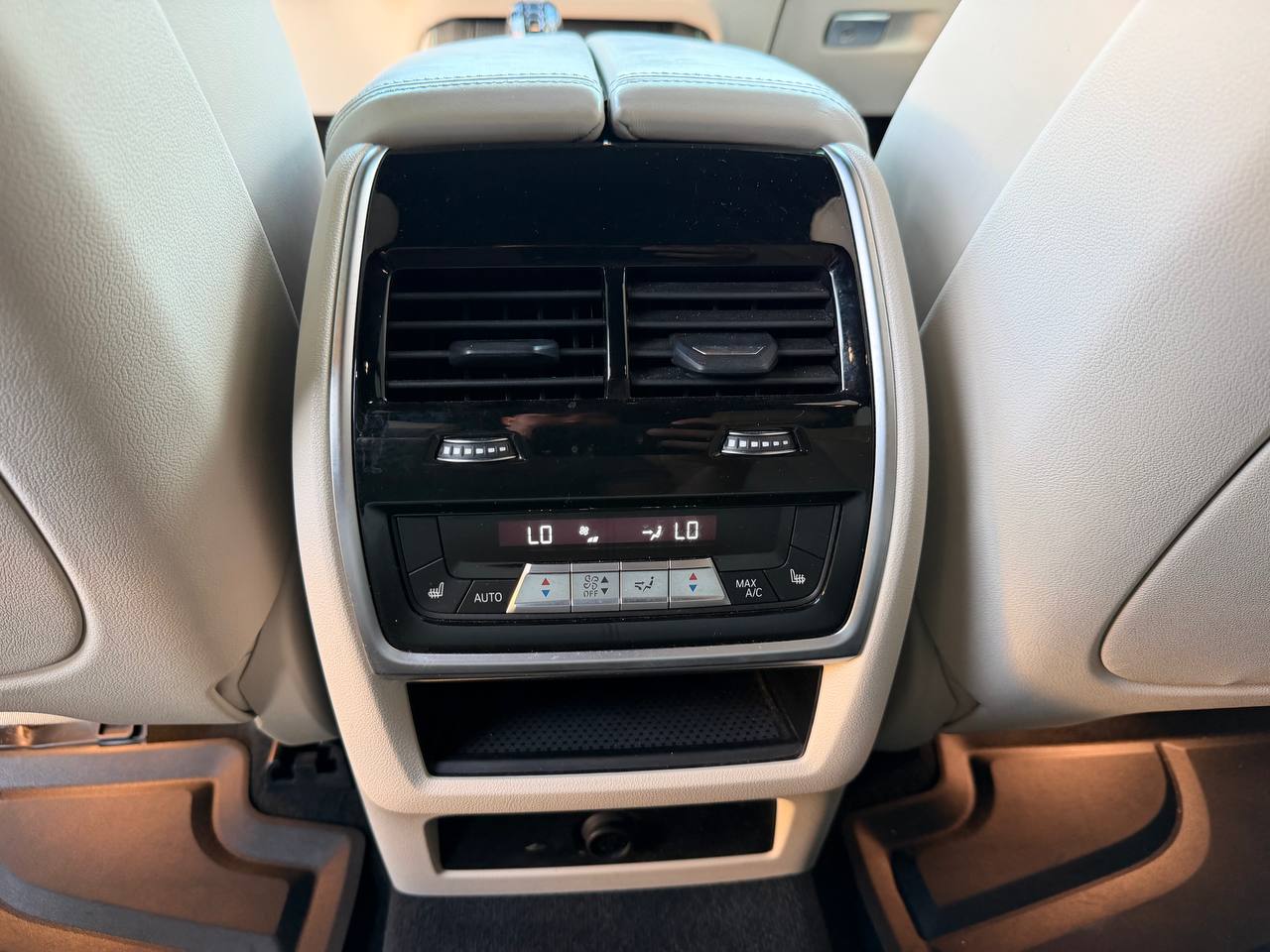 2019 BMW X5 XDRIVE 50i M-SPORT(ПНЕВМО)