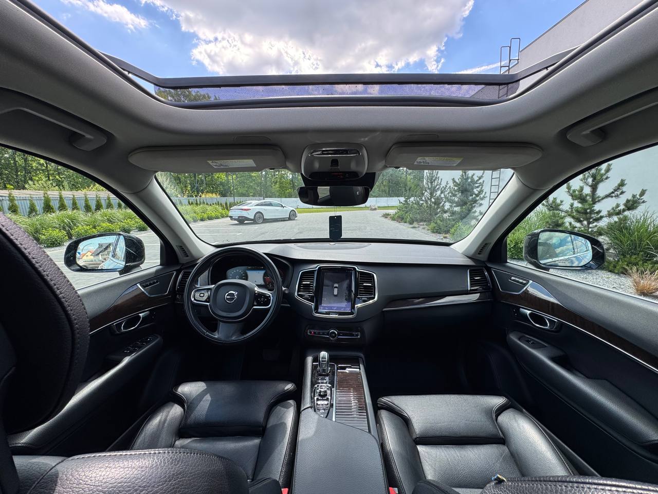 2016 Volvo XC90 T8 Plug-in hybrid