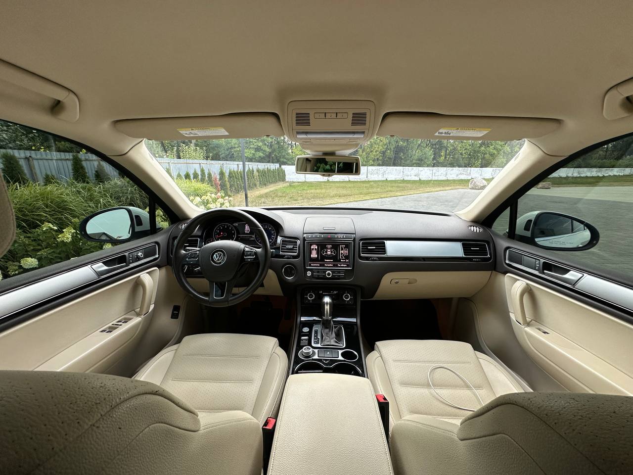 VOLKSWAGEN TOUAREG 2015