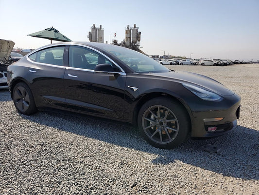 TESLA MODEL 3 SR RWD