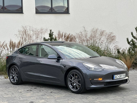 TESLA MODEL 3 LR DM