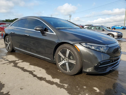 MERCEDES-BENZ EQS SEDAN 450+