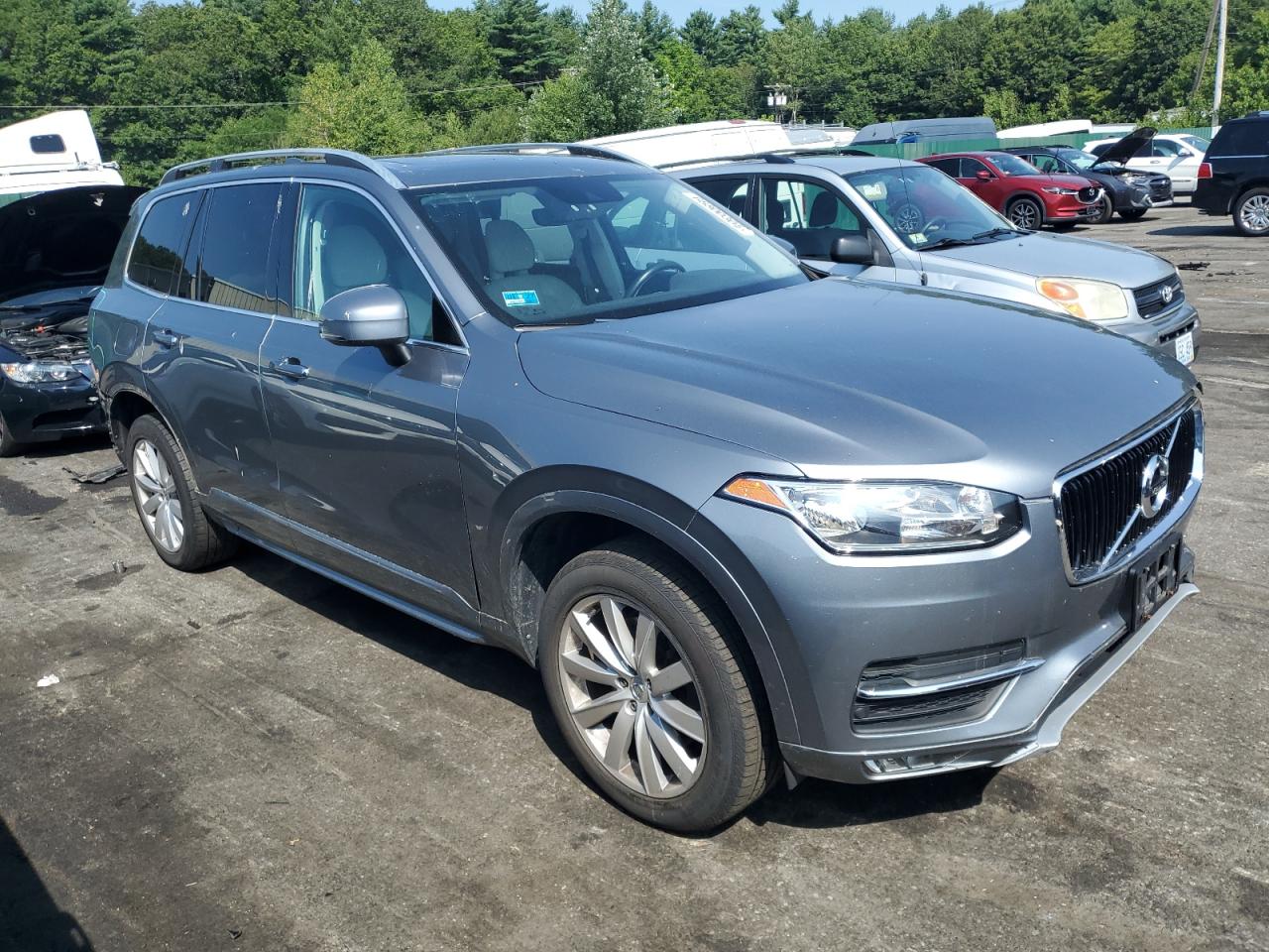 VOLVO XC90 T6 MOMENTUM