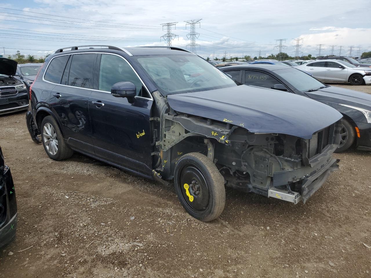 2016 VOLVO XC90 T6 MOMENTUM