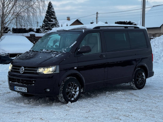 2014 VOLKSWAGEN MULTIVAN