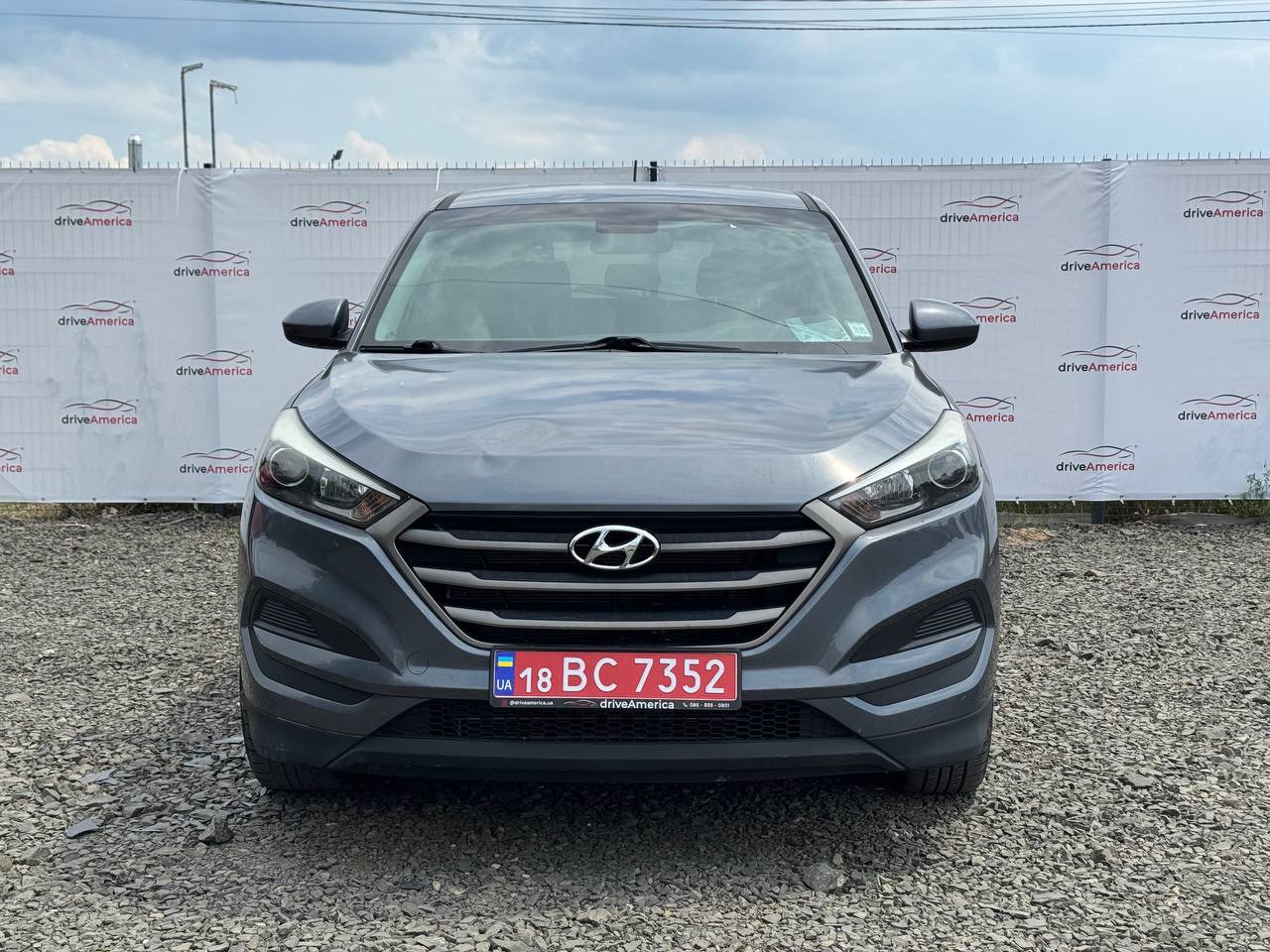 2016 HYUNDAI TUCSON SE