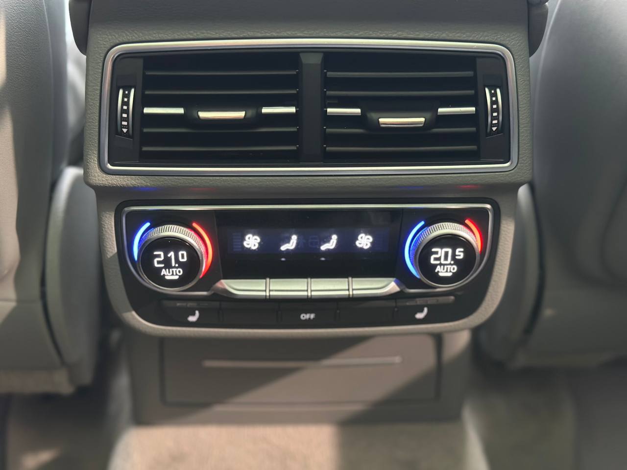 2017 AUDI Q7 PRESTIGE