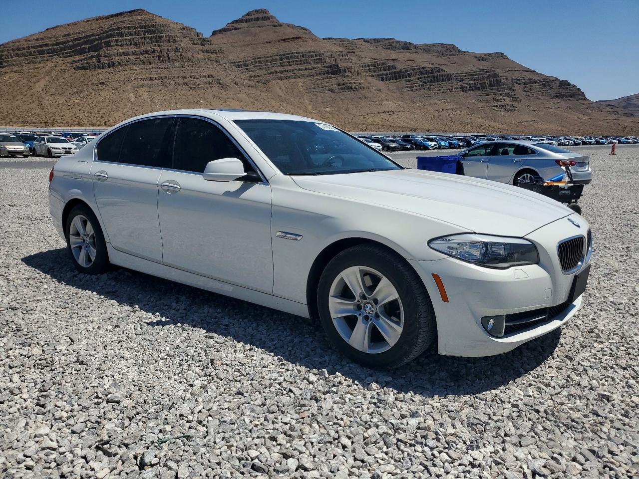 2013 BMW 528i F10