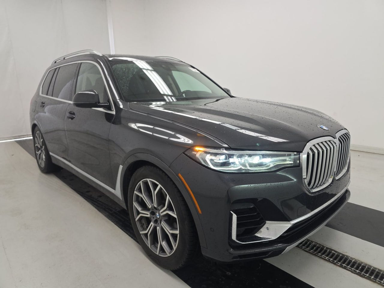 2020 BMW X7 40i