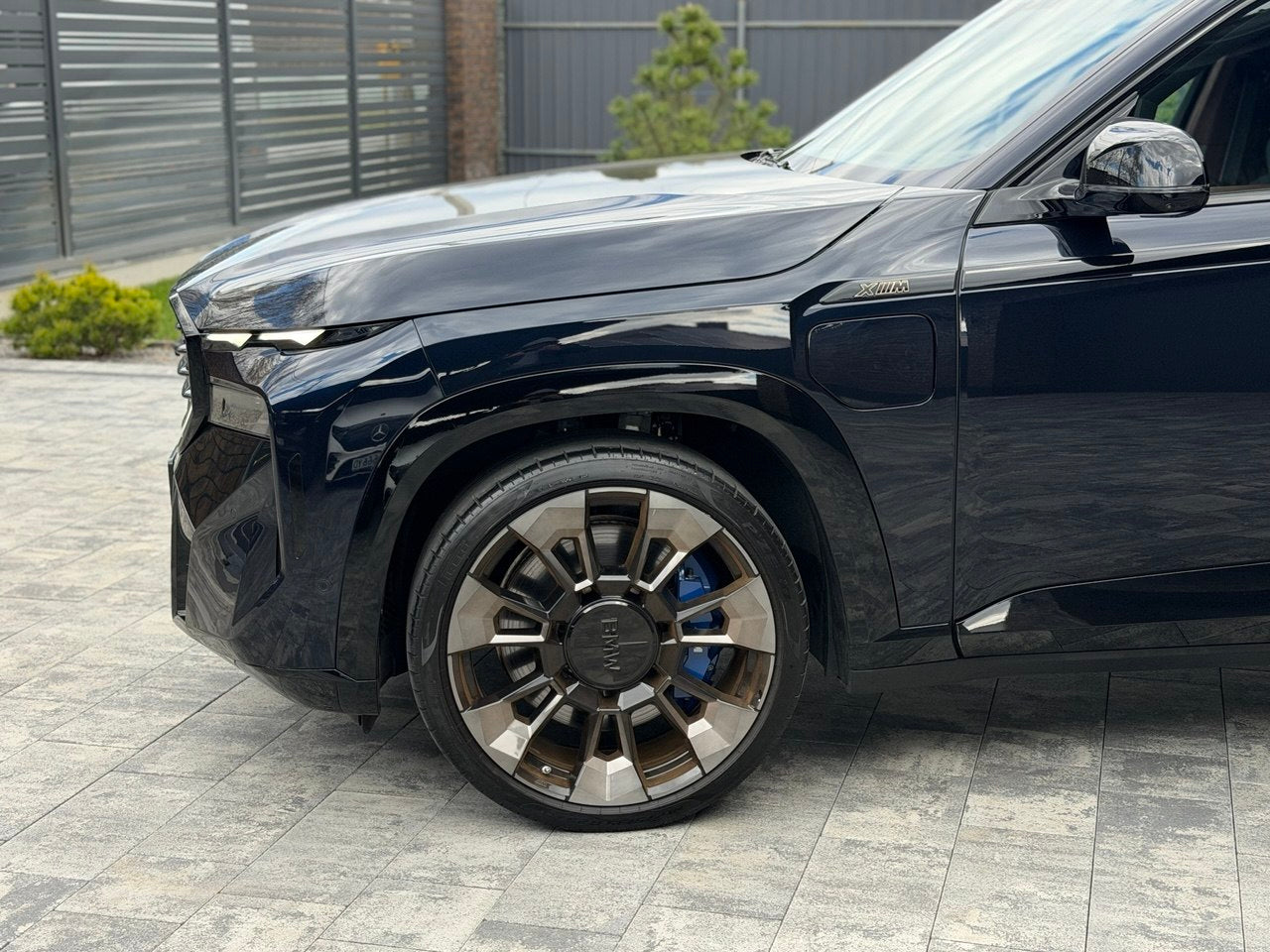 2023 BMW XM