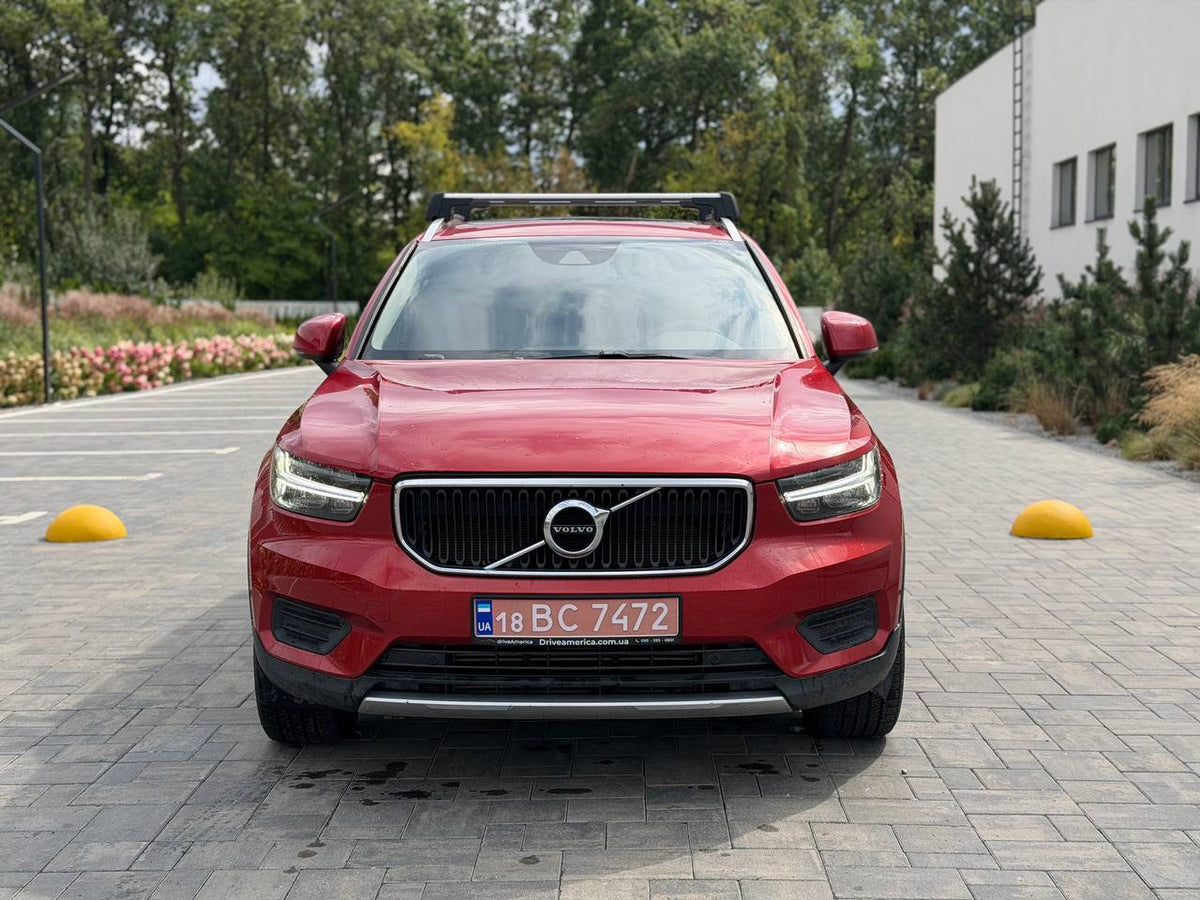 2019 VOLVO XC40 T5 MOMENTUM