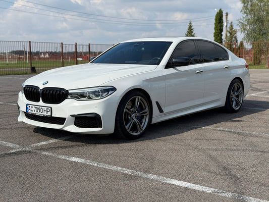 2017 BMW SERIES 5 M550i