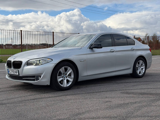 2011 BMW 5