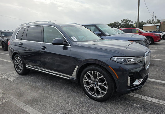 2020 BMW X7 40i