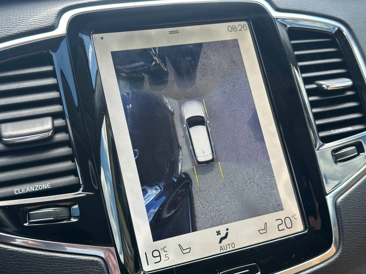 2016 VOLVO XC90 T6