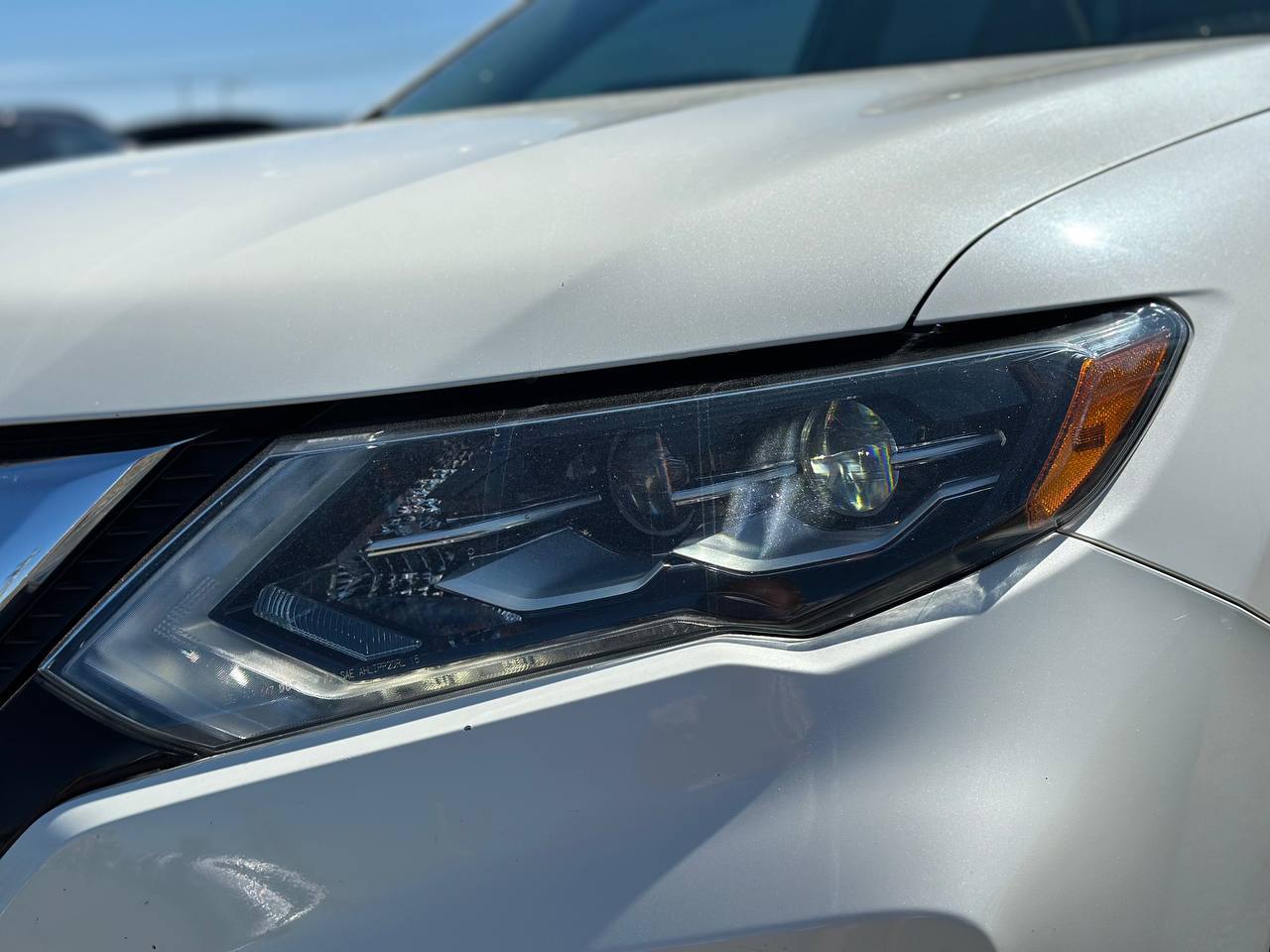2017 NISSAN ROGUE SL