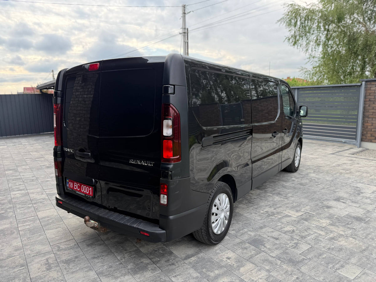 RENAULT TRAFIC