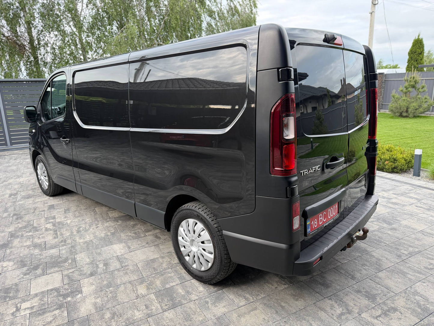 RENAULT TRAFIC