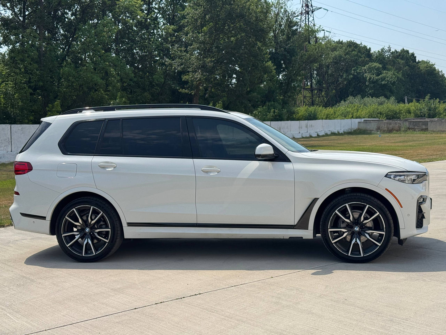 2019 BMW X7 40i M-SPORT
