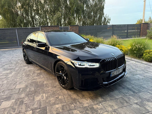 2016 BMW G12 740i M-SPORT