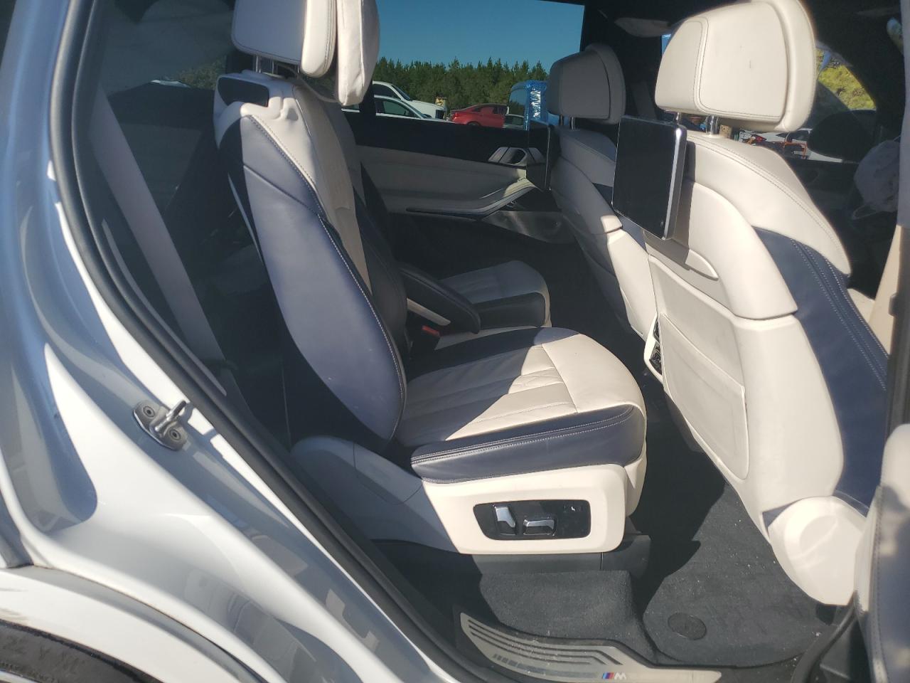BMW X7 XDRIVE50I M-SPORT