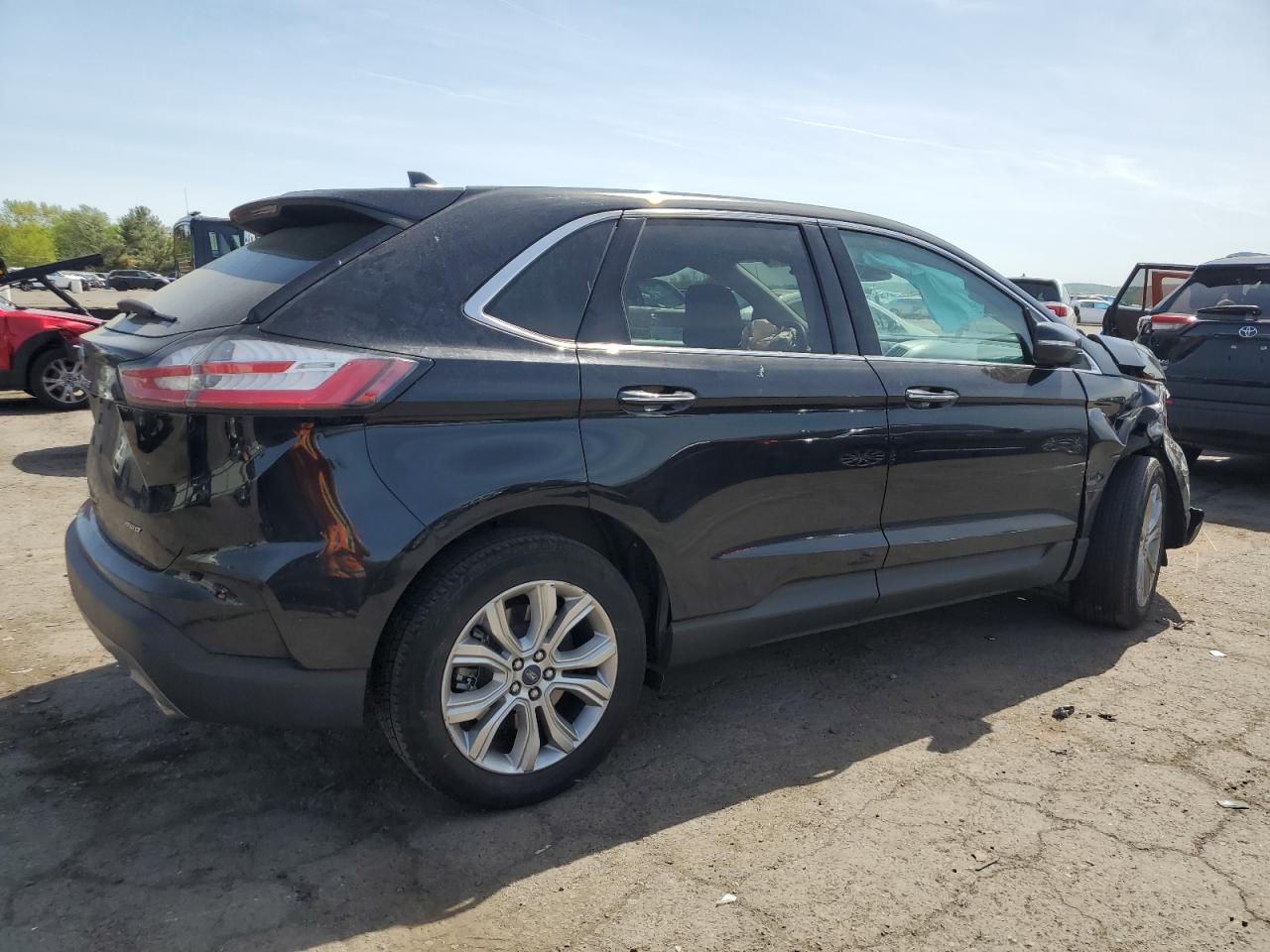 FORD EDGE TITANIUM