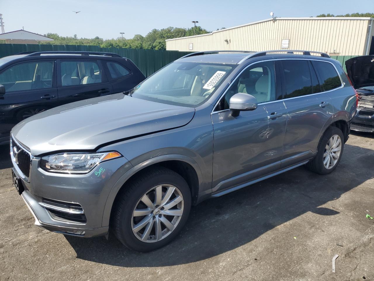 VOLVO XC90 T6 MOMENTUM