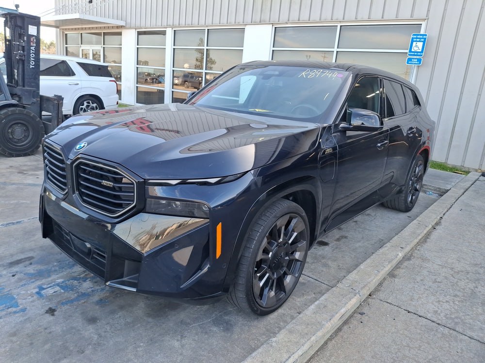 2023 BMW XM