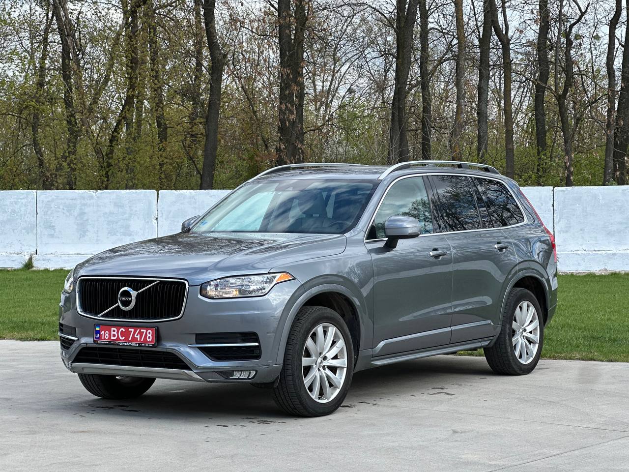 2016 VOLVO XC90 T6 MOMENTUM