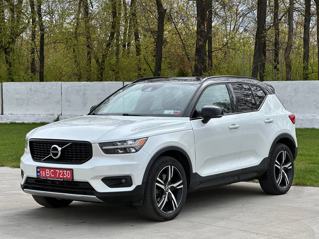 2019 VOLVO XC40 T5 R-DESIGN