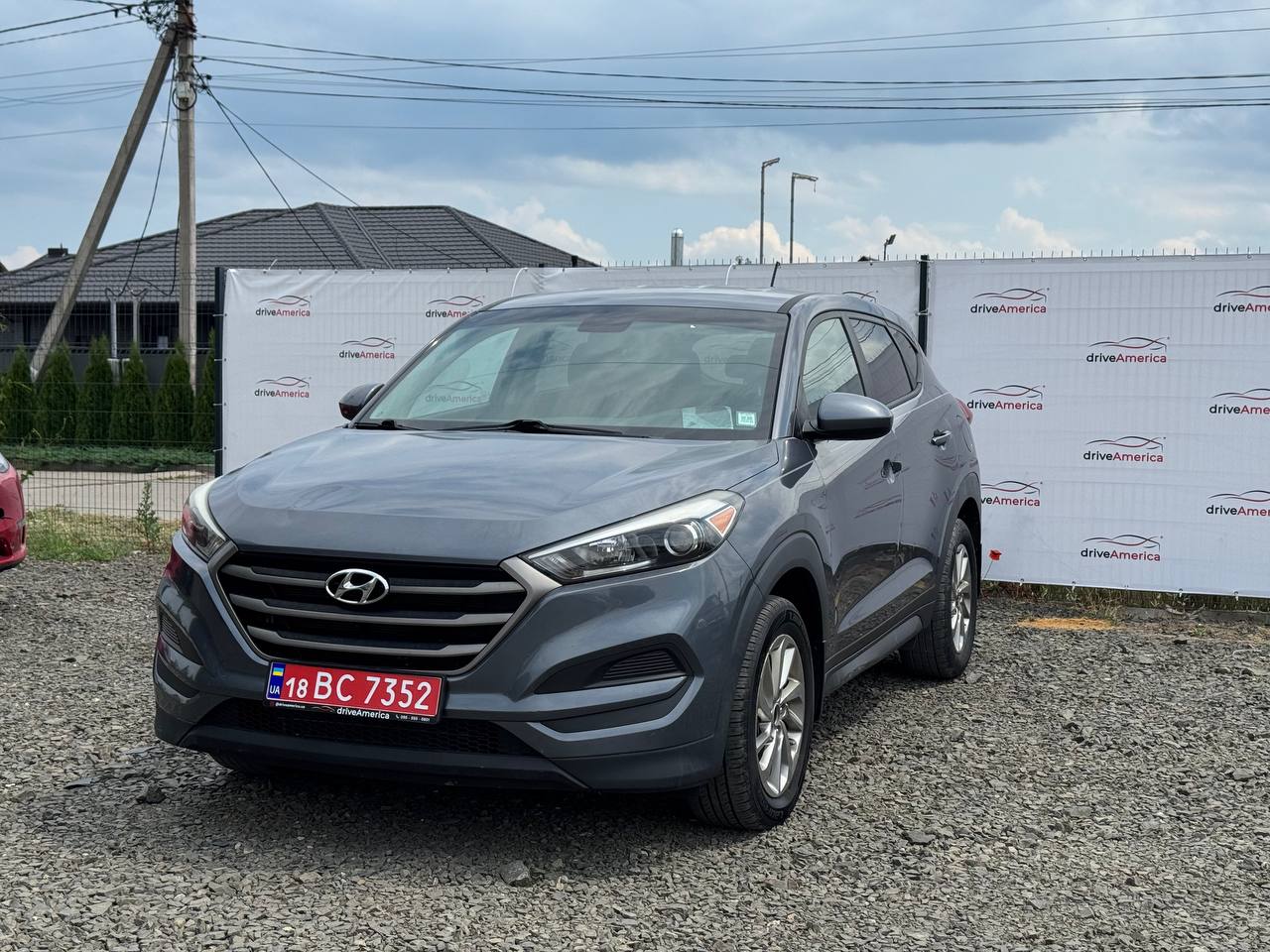 2016 HYUNDAI TUCSON SE