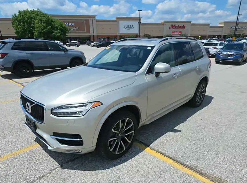 2016 VOLVO XC90 T6 MOMENTUM
