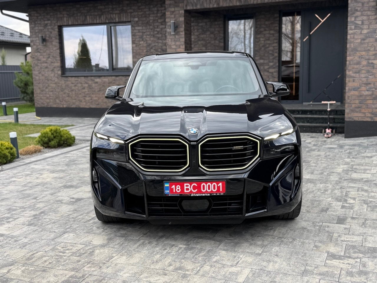 2023 BMW XM