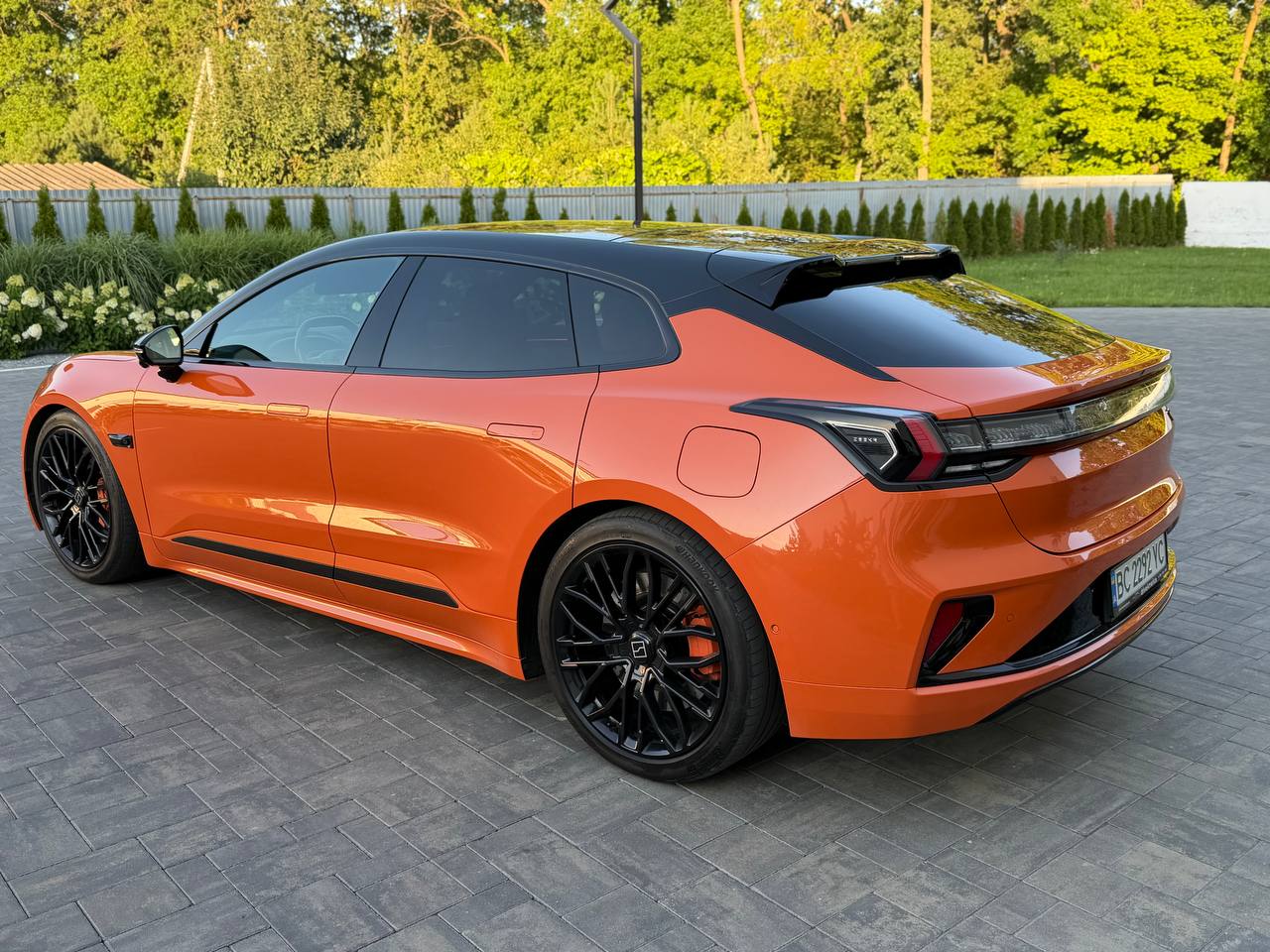 2024 ZEEKR 001