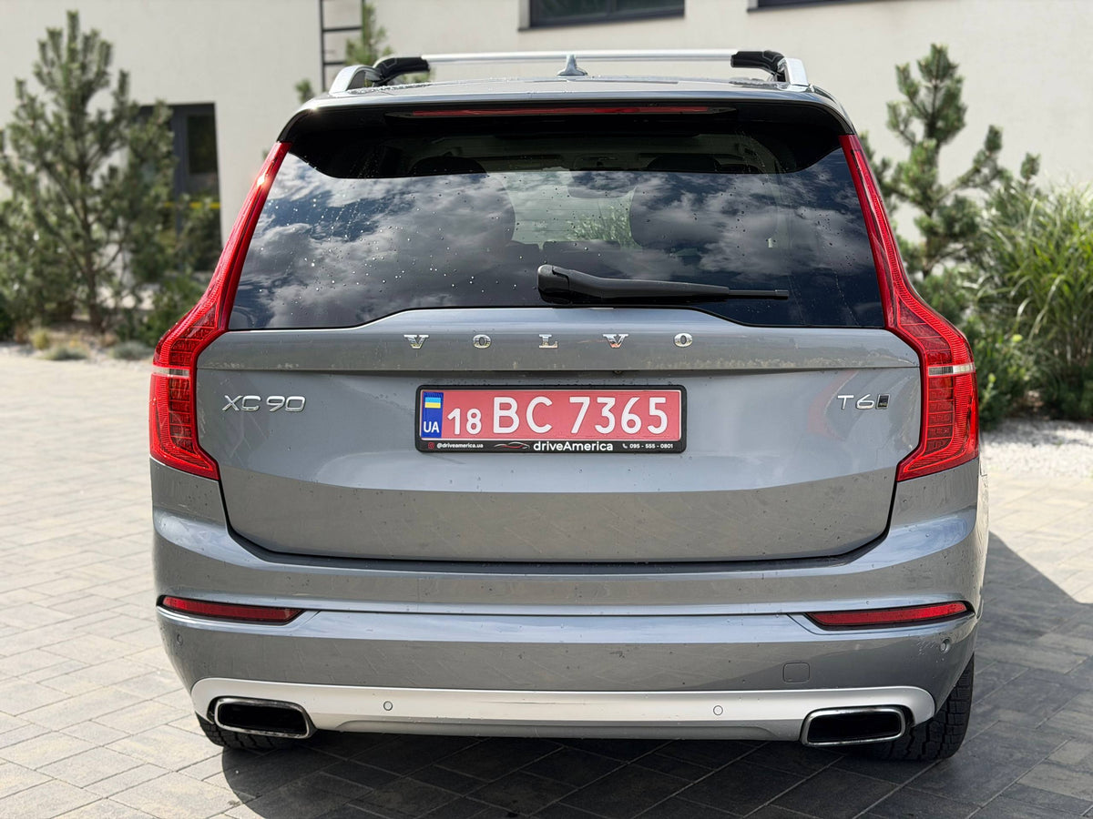 2016 VOLVO XC90 T6 MOMENTUM