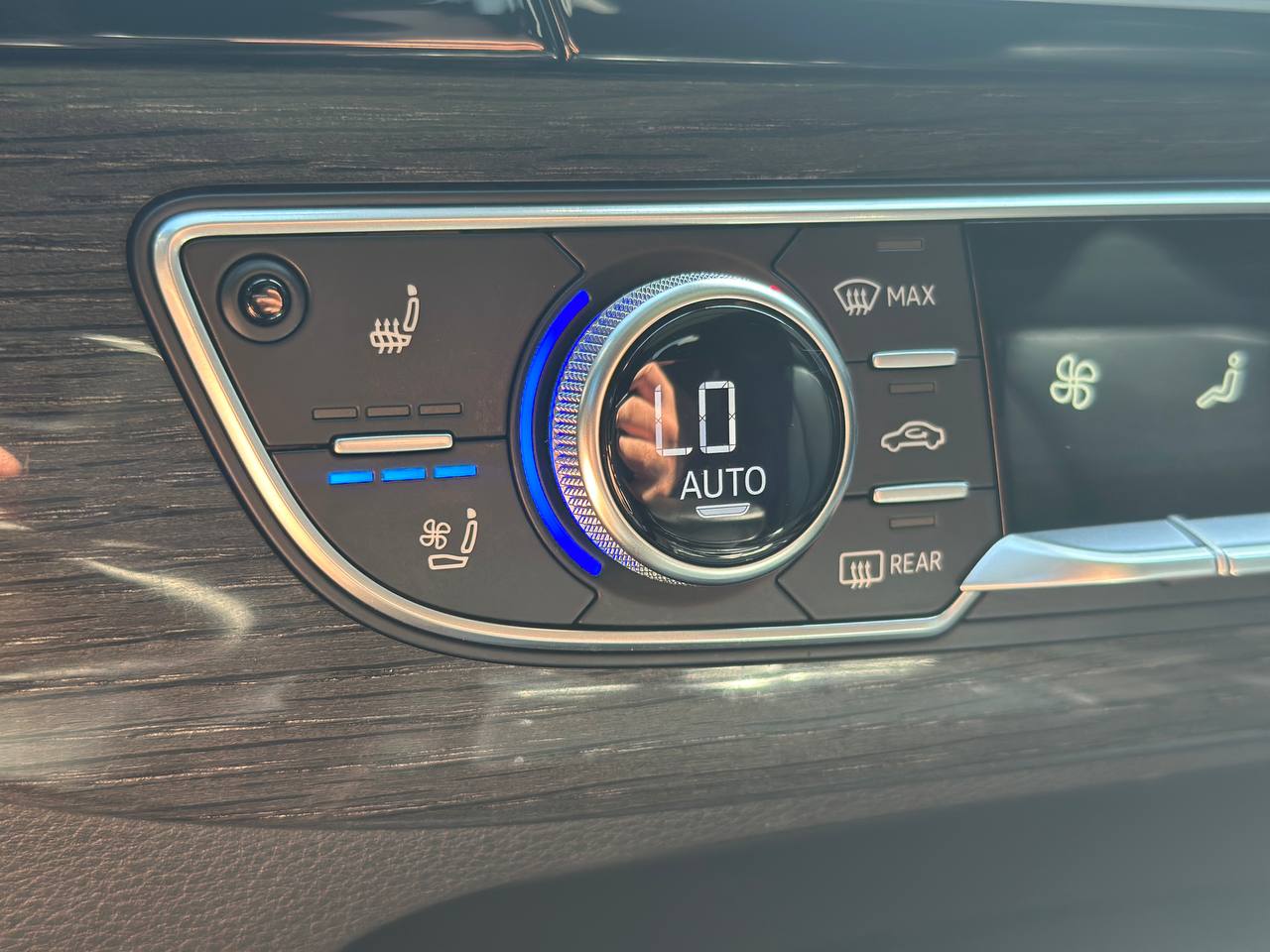 2017 AUDI Q7 PRESTIGE (ПНЕВМА)