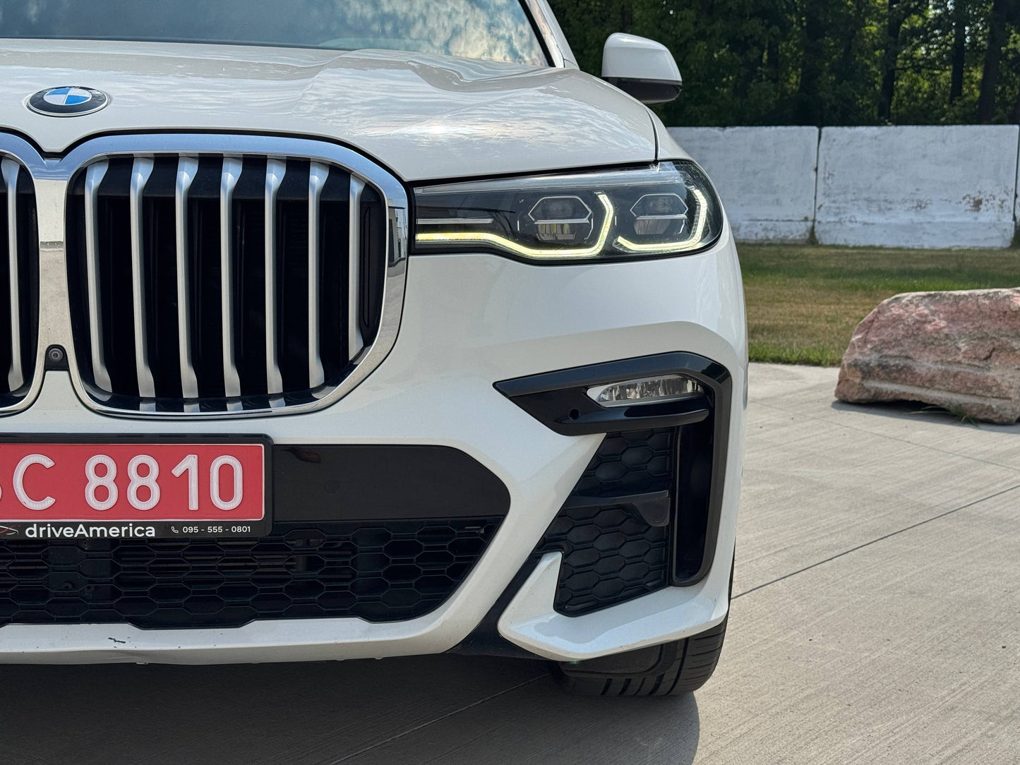 2019 BMW X7 40i M-SPORT