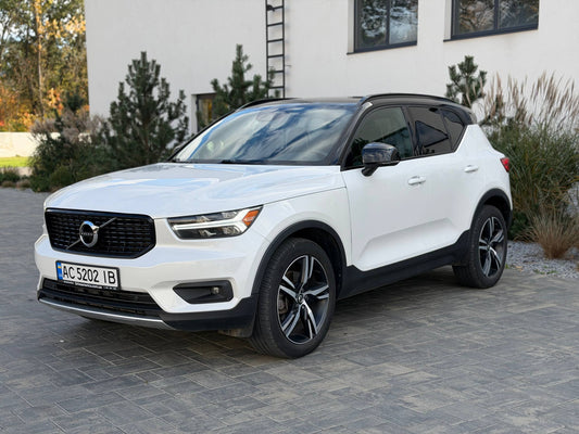 2019 VOLVO XC40 T5 R-DESIGN