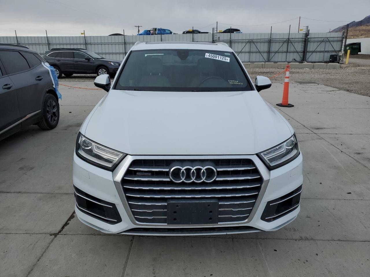 AUDI Q7 PREMIUM PLUS