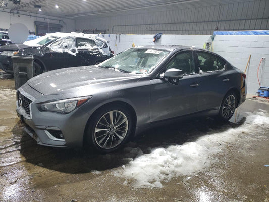 INFINITI Q50 PURE