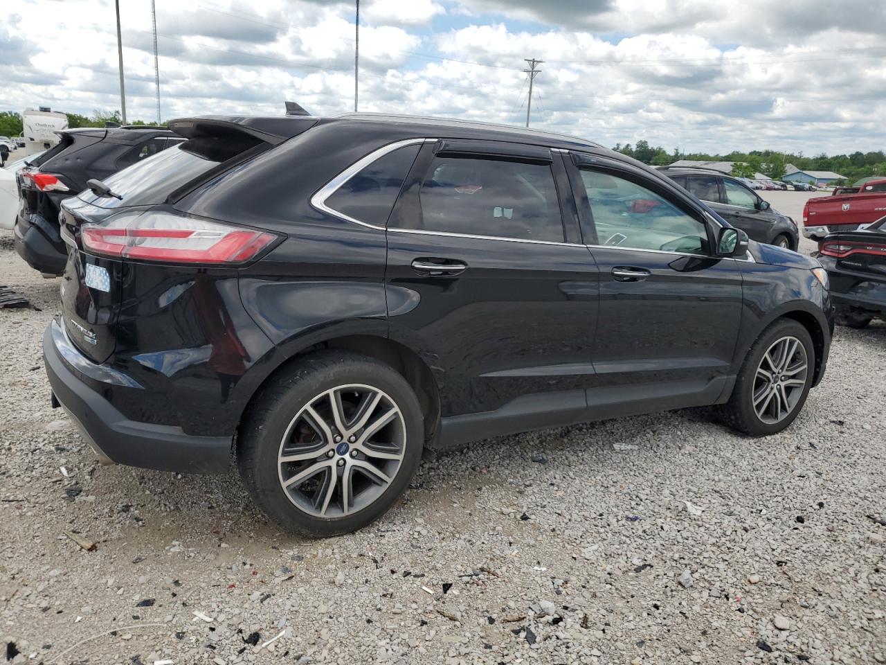 FORD EDGE TITANIUM