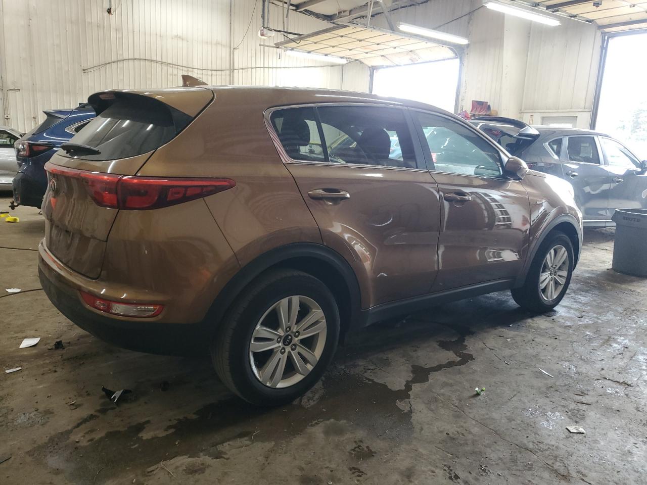 KIA SPORTAGE LX