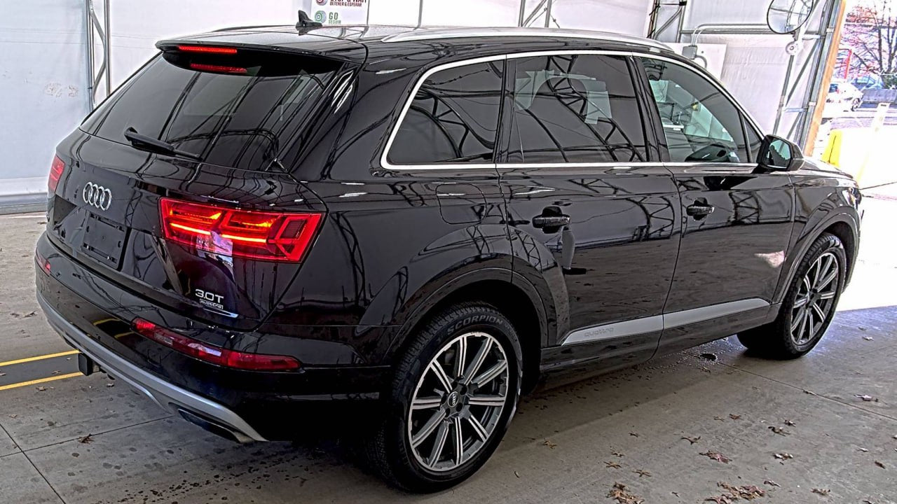 AUDI Q7 PREMIUM PLUS