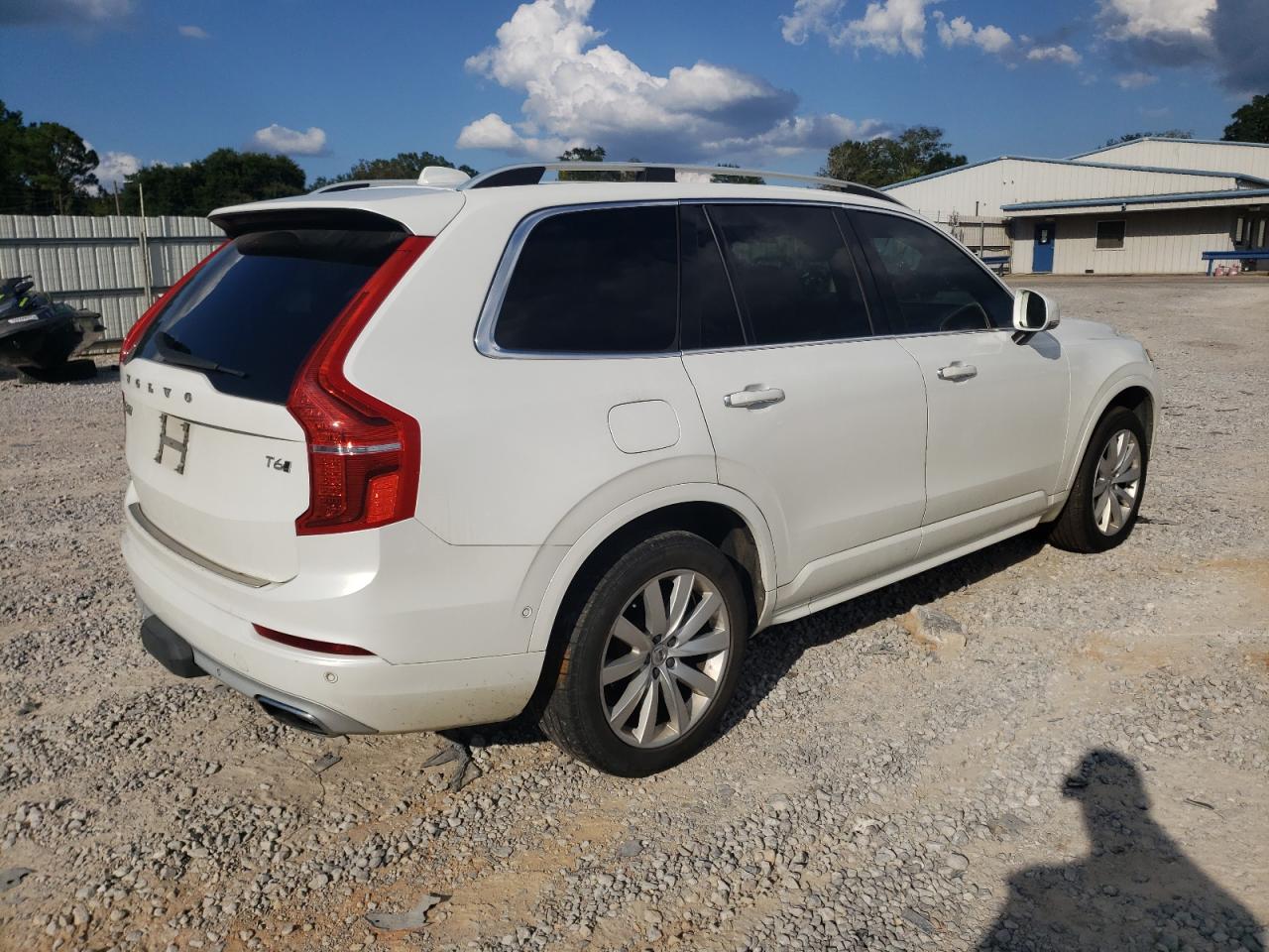 VOLVO XC90 T6 MOMENTUM